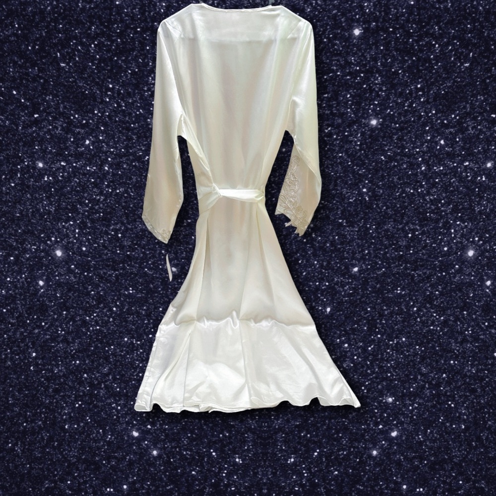 Flora Nikrooz Cream Satin Robe L/XL - Picture 2 of 7